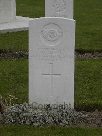 Wulverghem-Lindenhoek Road Military Cemetery - Smith, W